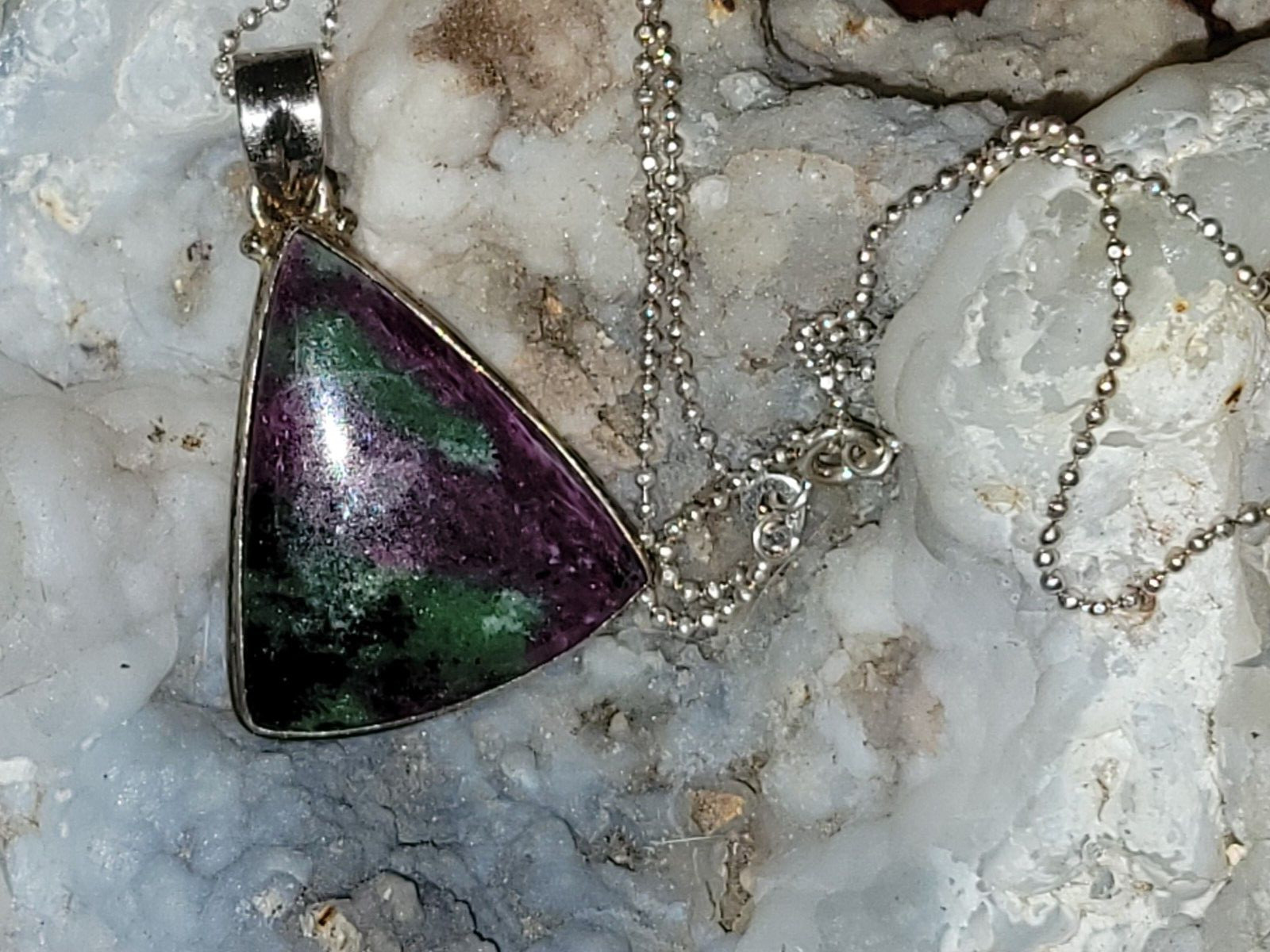 Sterling Silver Border Ruby in Zoisite Triangular… - image 8
