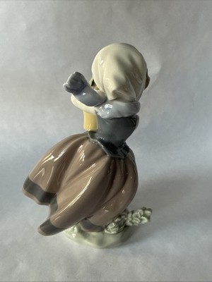 Lladro 5223 Spring is Here Porcelain Figurine Girl with Basket of