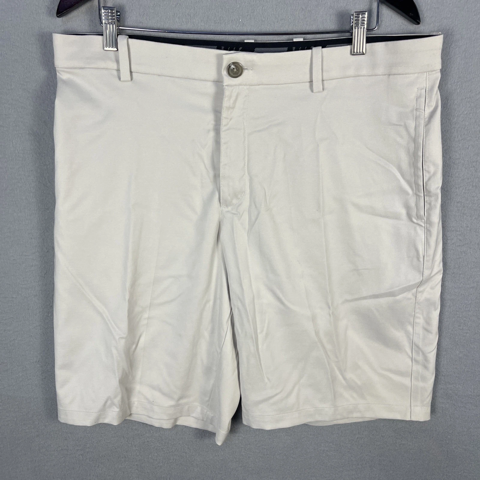 Nike Golf Shorts Mens 36 Beige Pockets Stretch Performance Dri-Fit Swoosh