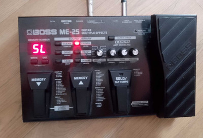 Boss ME-25 Gitarren-Multieffektpedal sehr guter Zustand kostenloser Versand