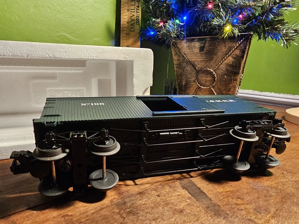 MTH 30-74026 Rail King Civil War UNION ARMY 19th Century 34' Green Box Car w Box - Image 3 of 4