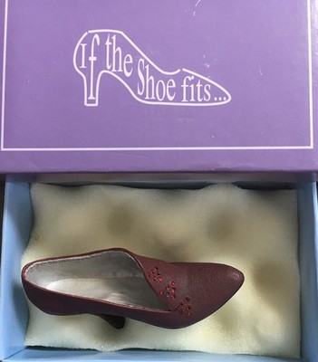 Genau der richtige Schuh ''Pastiche'' Artikel 25048 - Raine Willitts Design mit Karton