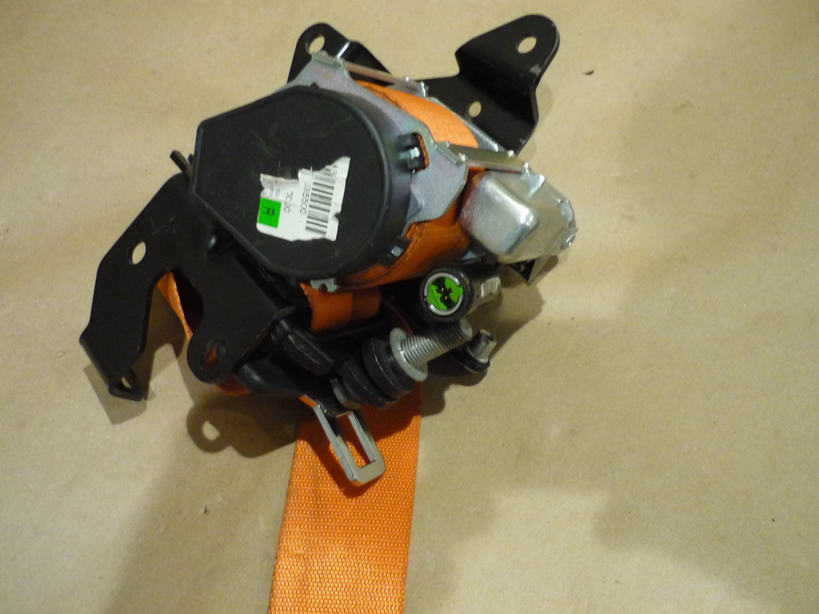 McLaren 570S - RH Seat Belt With Bracket - P/N 11N4130CP