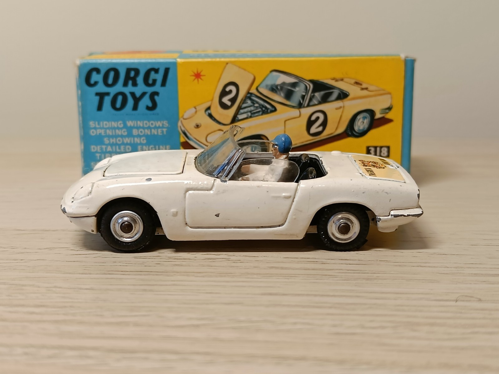 ミニカー Corgi Toys Lotus ELan S2Coupe Lotus Elan S2 (318) – Corgi Model Club USA