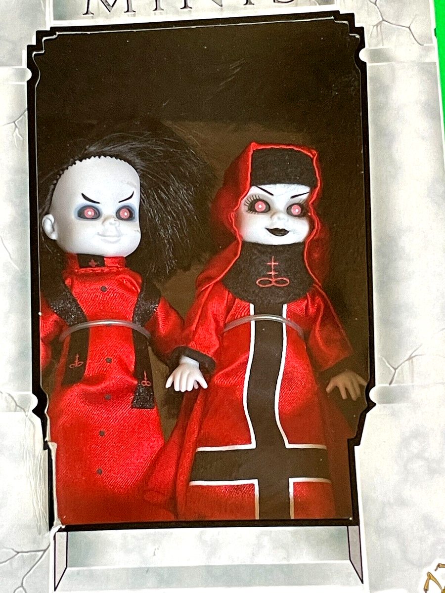 2002 NIB5 Living Dead Dolls 7--4
