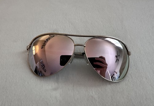 Quay Australia High Key Sunglasses - Gold/Gold - No Case - Picture 1 of 7