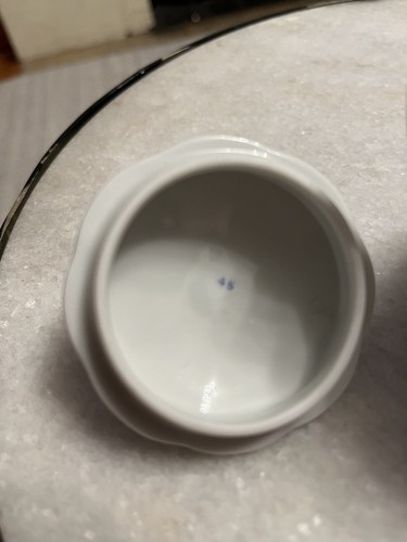 Zuccheriera Bernardaud Limoges modello Lowsoft e coperchio osso Cina dalla Francia - Foto 5 di 9