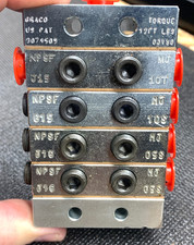 Graco Valve Block Assembly w/ qty 4 MJ End bl...