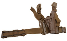 Blackhawk Plattform mit QD Adapter, Oberschenkel Holster Beretta 92/96 + Zubehör