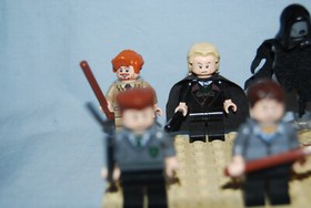 Lego Lot 7 Minifigure Harry Potter 4867 Dementor Gregory Goyle Sprout Lupin 