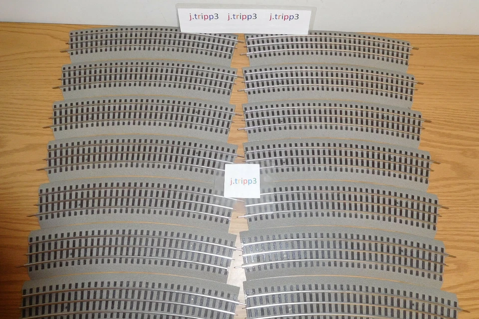 Lionel Trains 12041 Fastrack Fast Track 16 Pieces O72 O-72 Curved Circle O Gauge - Image 3 of 4