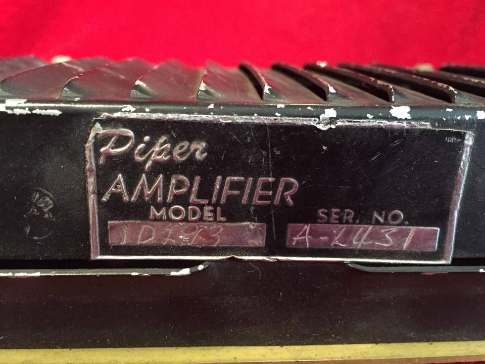 PIPER AMPLIFIER MODEL 1D293 - Image 2 of 4