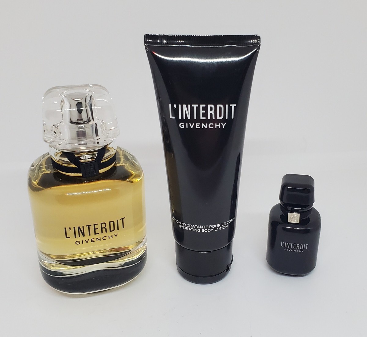 GIVENCHY パフューム＋ホルダーケースチャーム型 ブラック 箱付き