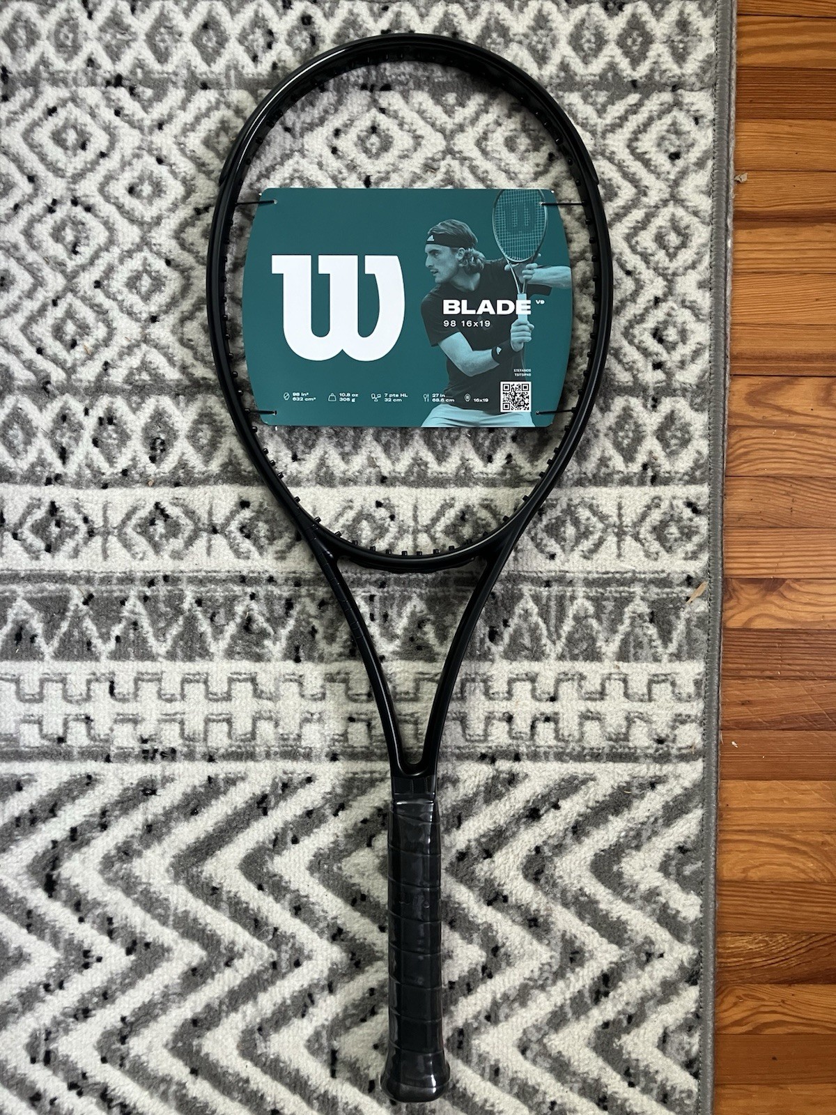 NEW Wilson Blade 98 v9 Noir (All-Black Edition) - 16x19 - 4 1/4