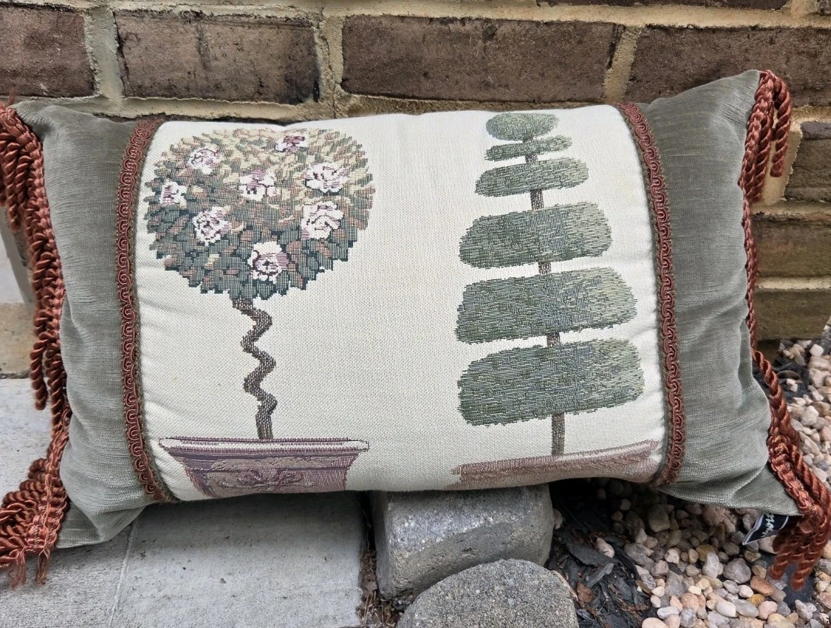 Vintage Newport Topiary Throw Pillow Accent Lumbar Tassels 19x11"