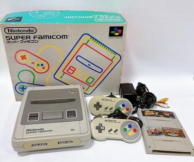 Nintendo Super Famicom Console Box 2 Controllers Donkey Kong 3 Street Fighter II