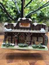 Cracker Barrel 2005 Christmas Ornament Old Country Store 4x3”