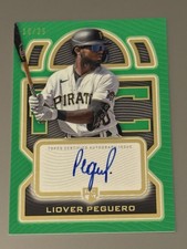 Liover Peguero 2023 Topps Definitive Autograph Rookie Card Green 10/25