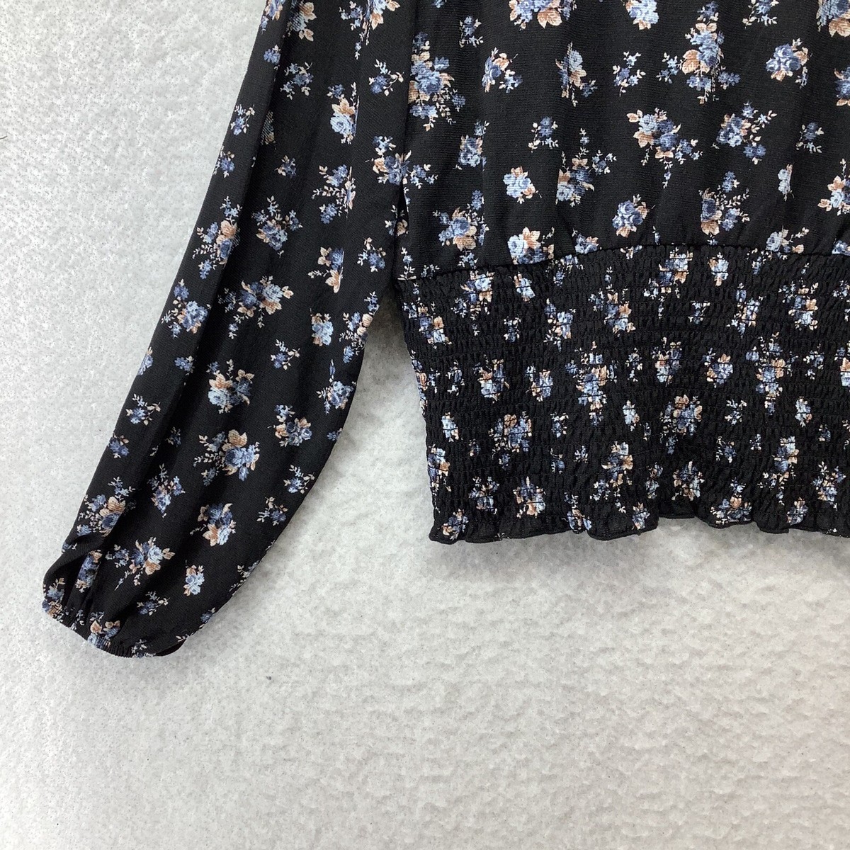Jolie and Joy Women's Black Floral Long Sleeve Blouse Top Size