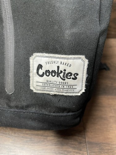 Cookies Stasher Smell Proof Black Adjustable Backpack - Picture 9 of 18