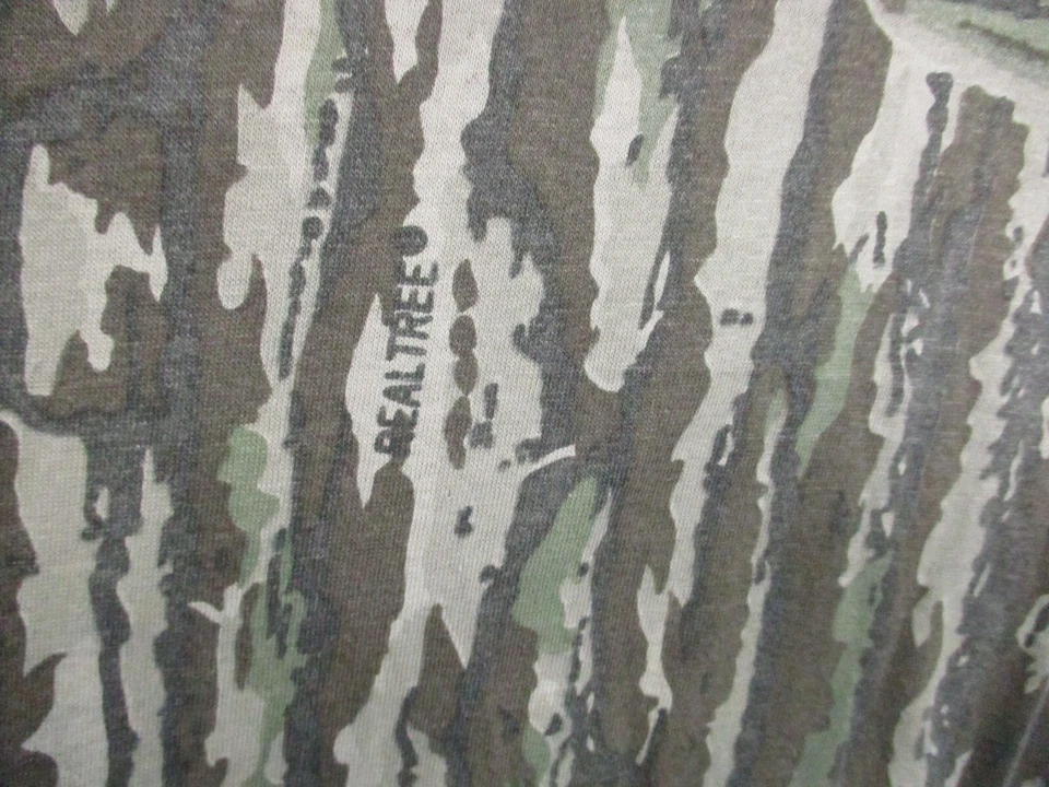Vintage Realtree Camo Shirt Large Youth Cotton Pocketed Made USA - Image 3 of 4