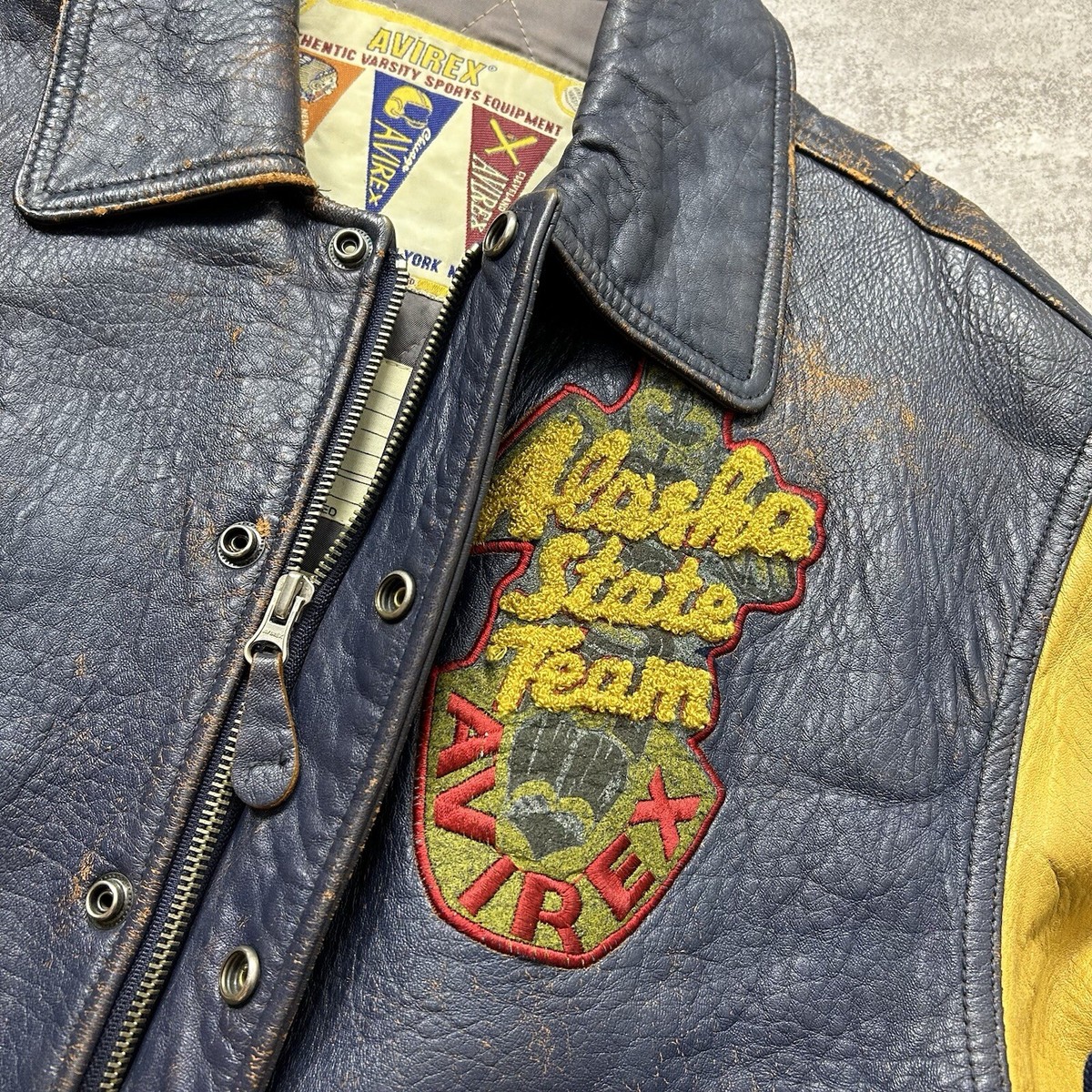 VTG 90s AVIREX ALASKAN WILD BEARS LEATHER VARSITY BOMBER JACKET