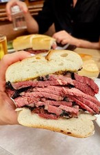 Voll eingerichtetes Restaurant zu vermieten, Ablöse erforderlich