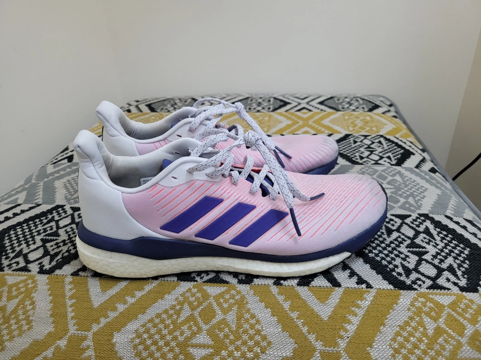 Scarpe da corsa uomo Adidas Solar Boost 19 taglia 9 EU 43 1 3 bianco viola