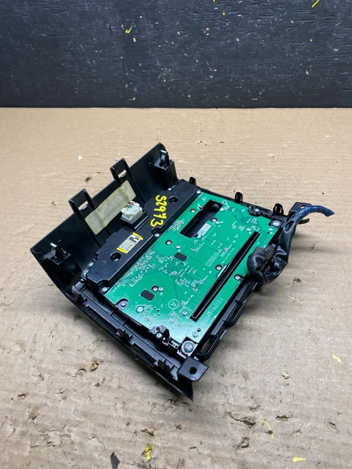 Nissan Pathfinder 2013 a 2016 radio temperatura control climático OEM S2973 DG Foto 4 de 4