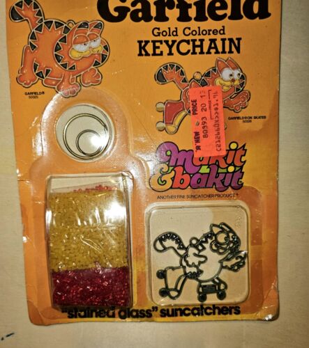 Vintage 1978 Garfield Stained Glass Keychain, - Picture 2 of 6