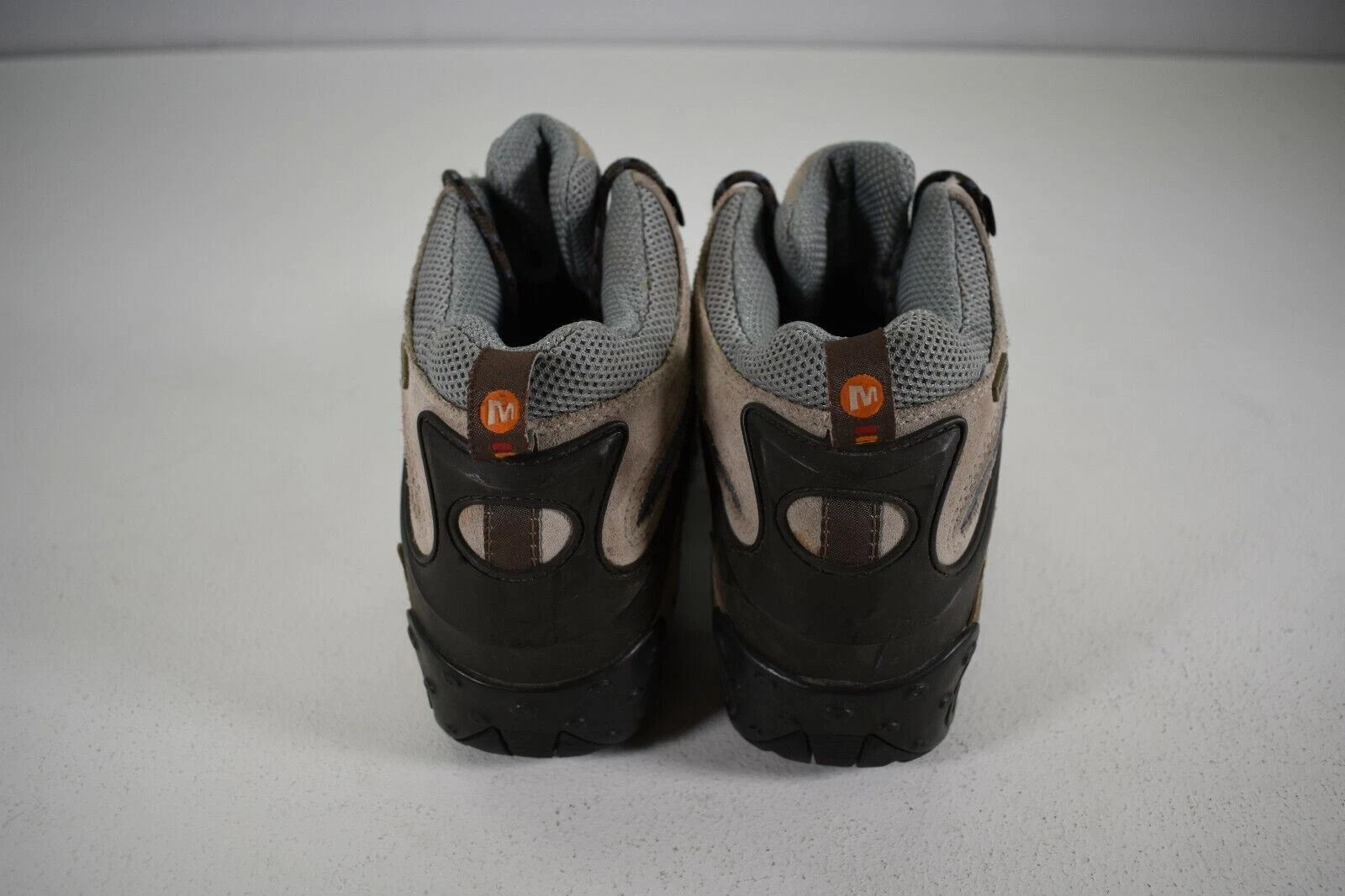 merrell chameleon arc mid waterproof trail hiking vibram boots