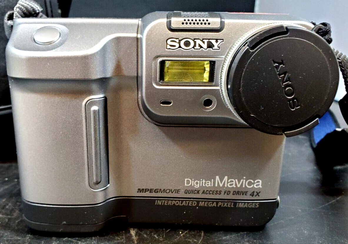 Sony Mavica MVC-FD83 0.9MP Digital Camera - Silver (MVCFD83) for