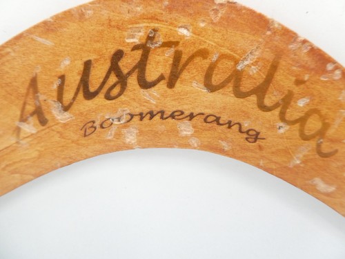 AUSTRALIAN ABORIGINAL GOANNA KANGAROO BOOMERANG SOUVENIR PLY THROWING BOOMERANG - Picture 6 of 7