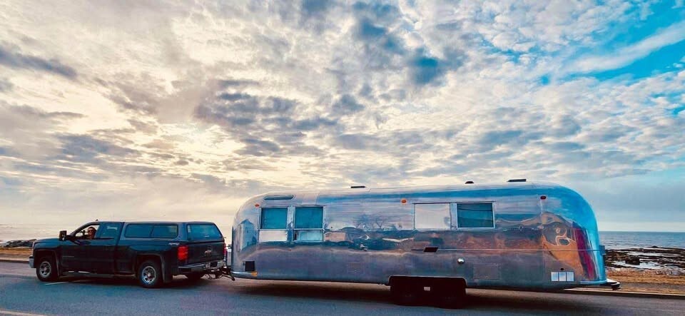 31ft Airstream International Land Yacht