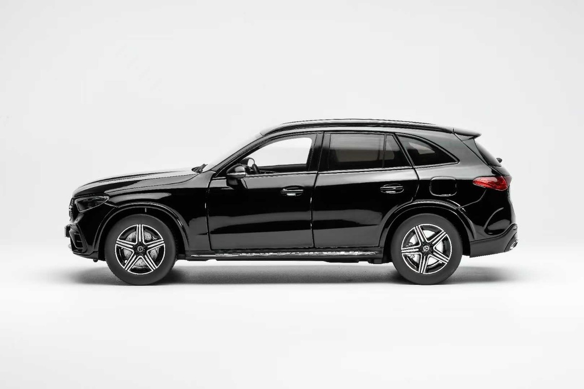 302-014 iScale 1/18 メルセデスベンツ GLC ブラック iscale 1/18 Scale Mercedes-Benz GLC X254 2024 Black Diecast