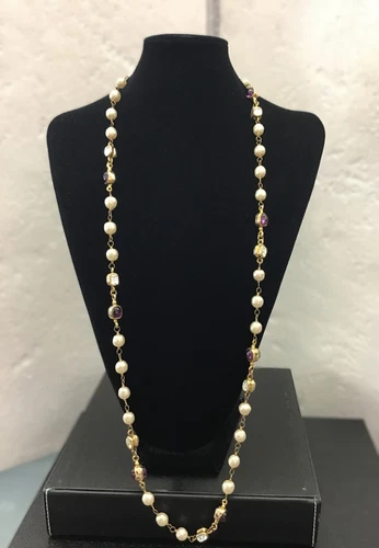 Chanel, 1985 Vintage  Purple and Clear Gripoix & Faux Pearl Necklace - AUTHENTIC