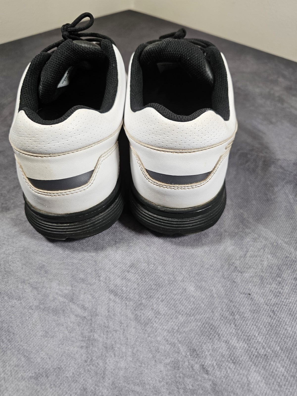 Nike Heritage Golf Shoes Black And White Men Size 85 eBay