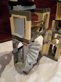 Lego Harry Potter 4709 Hogwarts Castle w/ Minifigs & Instructions No Box