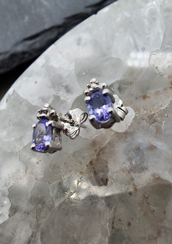 Pendientes de oro blanco de 10 k .417 con poste de diamantes de tanzanita de 1/2" Au 2589 - Imagen 4 de 7