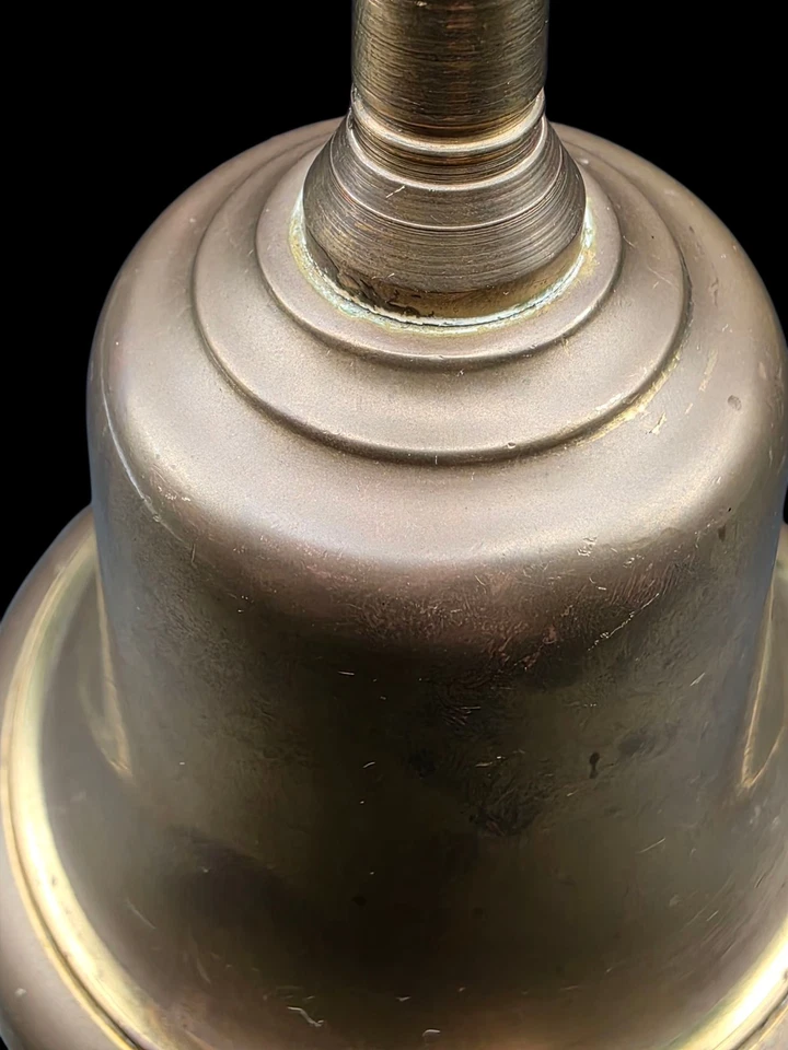 Mid Century Brass Hand Bell Made in England – Dinner or Servant Bell 11cm - Image 4 of 4