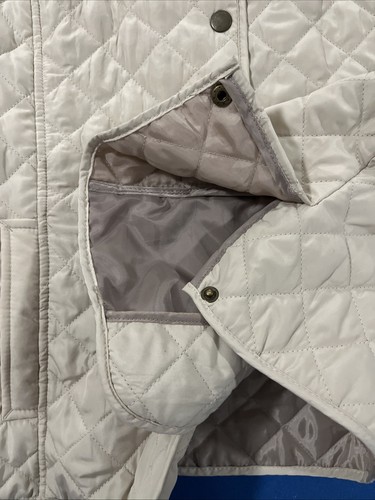 J Jill Quilted Puffer Vest Size M Cream / Ivory Snap Outdoors Walk Classic - Picture 7 of 10