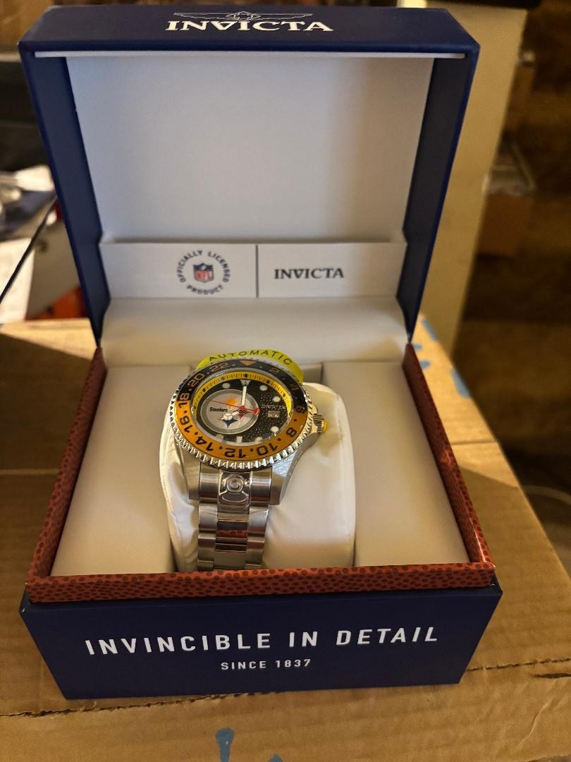 Invicta NFL Pittsburgh Steelers Men's Watch (NFL OFFICALLY LICENSED PRODUCT)