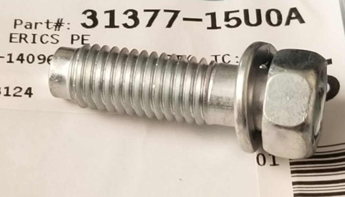 Nissan 3137715U0A Bolt w/ Wavy Lock Washer M101.5 39.9mm .5mm x 14mm