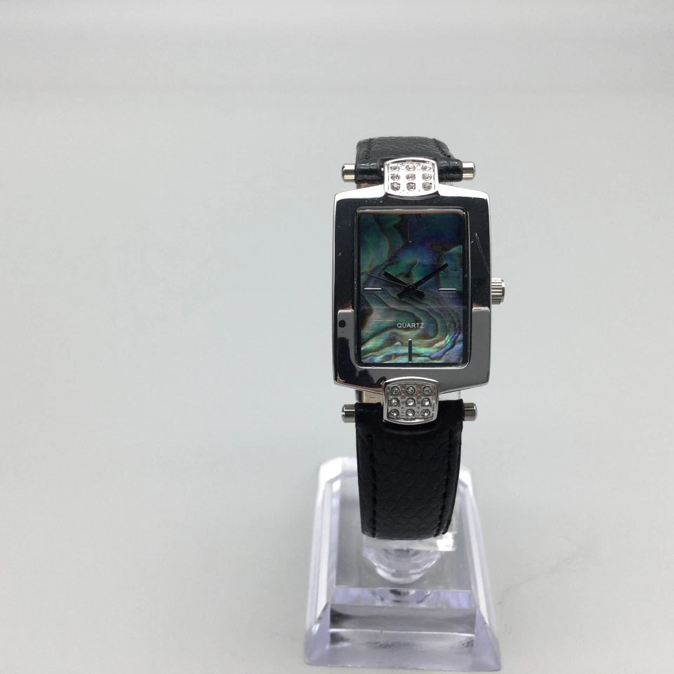Relógio Avon Tank Abalone Feminino 23mm Tom Prata Pulseira Preta Nova Bateria - Imagem 2 de 4
