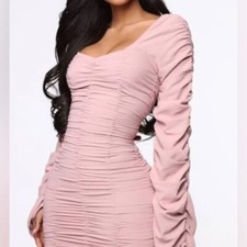 FASHION NOVA BODYCON RUFFLE DRESS (UG)