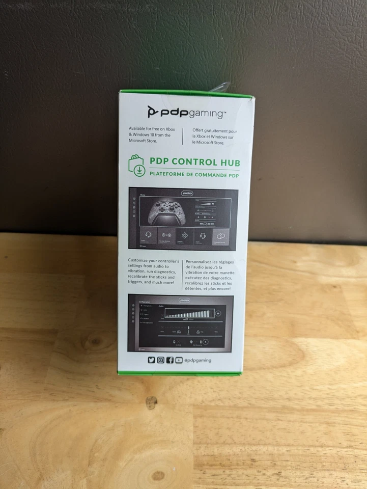 PDP Gaming Wired Controller Phantasm Red for Xbox One / Series X|S / Windows - Image 4 of 4