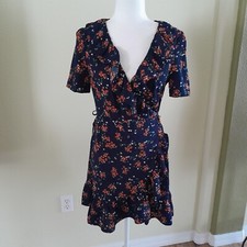 Re Named Floral Print Wrap Mini Dress med multi NWT