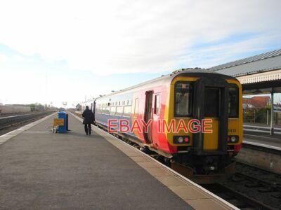 FOTO SKEGNESS-STATION ANKUNFT AM FRÜHEN NACHMITTAG AUS NOTTINGHAM IST VORBEREITET F