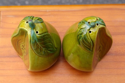 Juego de agitadores de sal y pimienta de frutas peras verdes en rodajas de 4 3/4" de alto con tapones - Imagen 5 de 6