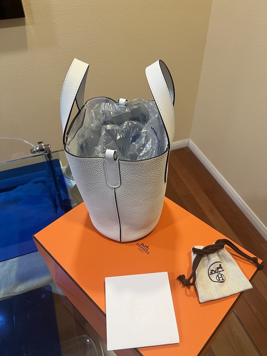 Hermes In The Loop Sz. 18cm BNIB. White Clemence/Swift Leather PHW